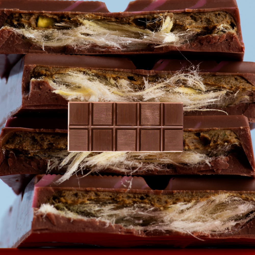 Молочный шоколад «Ангельские волосы» с пишмание и фисташкой  60г